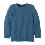 Eine Bio "Aran" Strickpullover von Disana aus Merinowolle in der Farbe Taubenblau