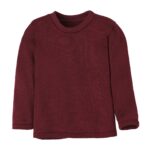 Ein Bio Strickpullover von Disana aus Merinowolle in der Farbe Cassis